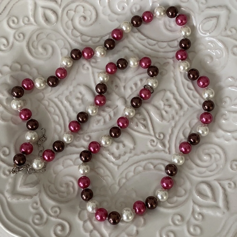 Genuine Freshwater Pearls Strand Necklace /Multicolor Pink Burgundy White